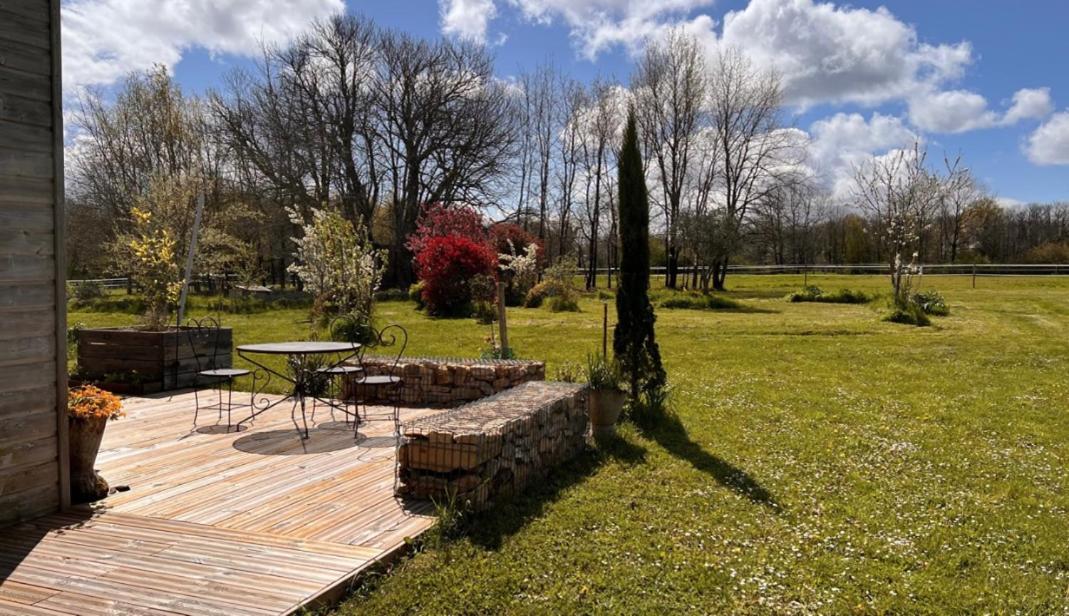Bed and Breakfast Relais De La Brande Saint-Gourson Экстерьер фото